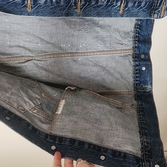 Levi's denim vest, punk grunge silver spikes distressed, button down, unisex - Picture 4 of 8